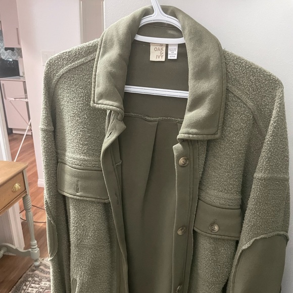 Oak and Ovy Shaket - Picture 3 of 4